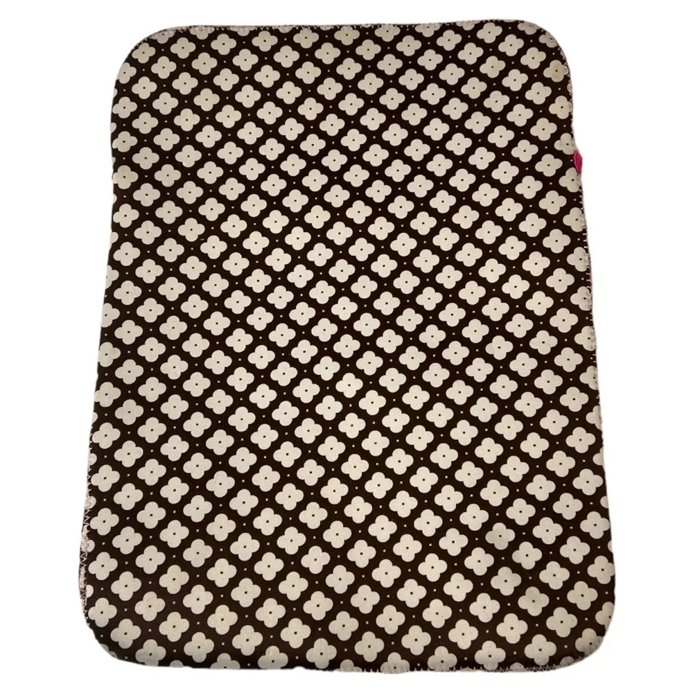 The Macbeth Collection reversible soft tablet sleeve‎ 15 x 11